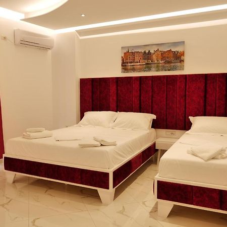 סרנדה Lumi Hotel מראה חיצוני תמונה