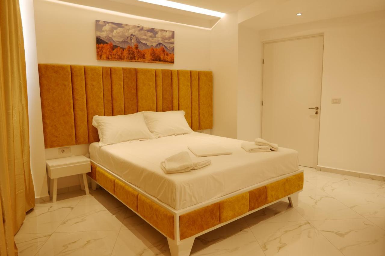 סרנדה Lumi Hotel מראה חיצוני תמונה