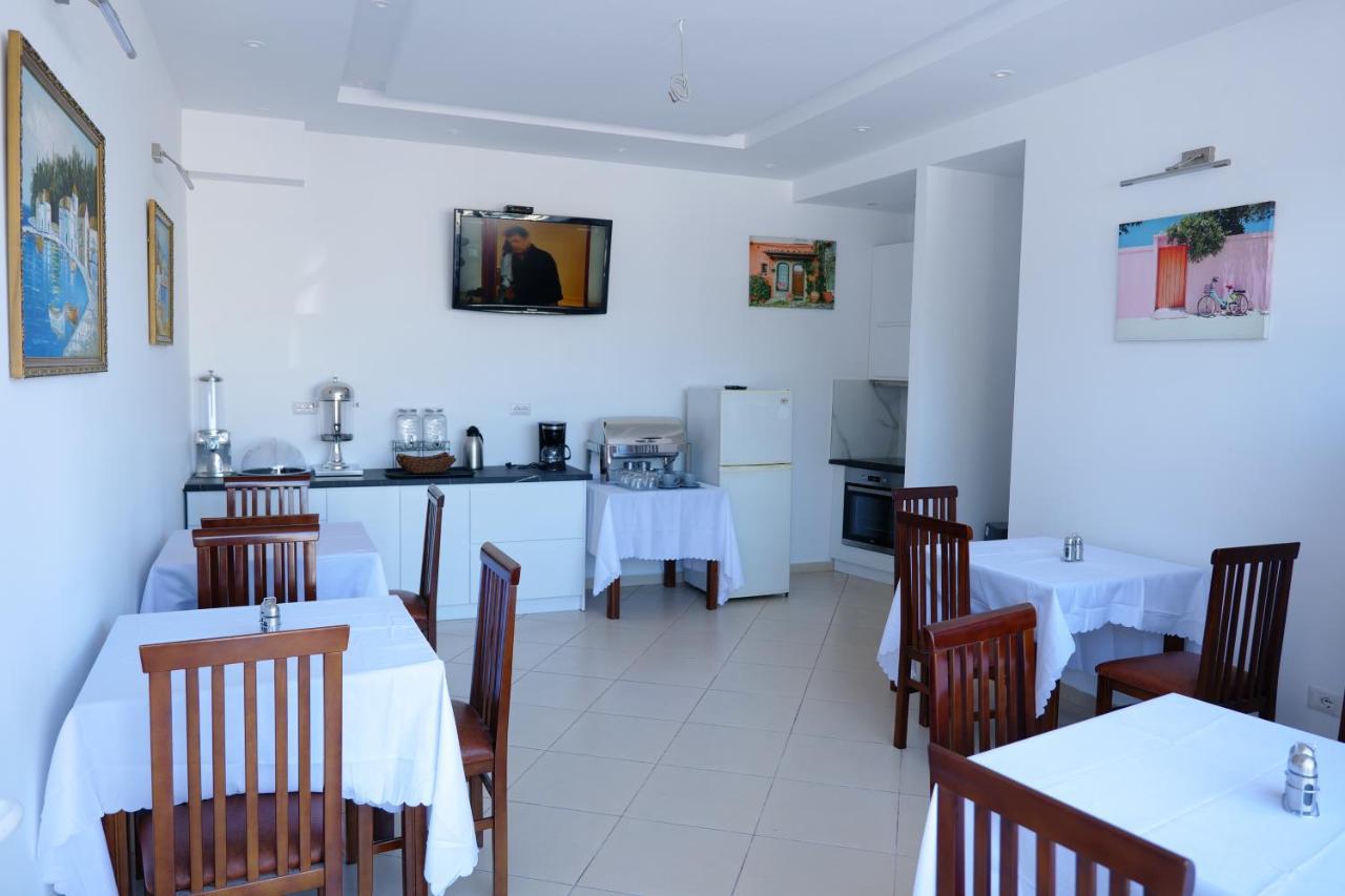 סרנדה Lumi Hotel מראה חיצוני תמונה