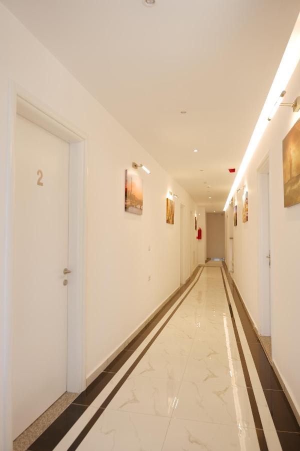 סרנדה Lumi Hotel מראה חיצוני תמונה