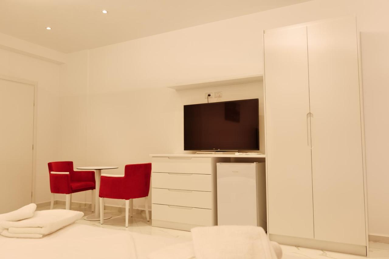 סרנדה Lumi Hotel מראה חיצוני תמונה