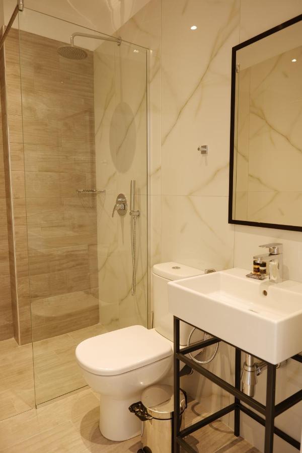 סרנדה Lumi Hotel מראה חיצוני תמונה