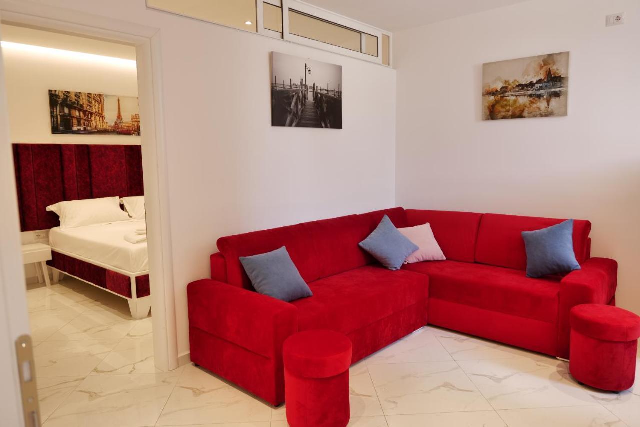 סרנדה Lumi Hotel מראה חיצוני תמונה